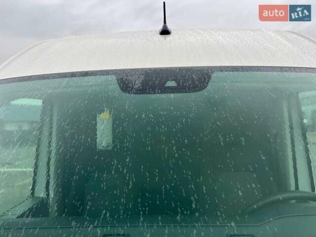 Белый Фольксваген Крафтер, объемом двигателя 2 л и пробегом 226 тыс. км за 22700 $, фото 33 на Automoto.ua