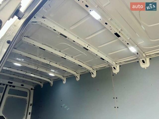 Белый Фольксваген Крафтер, объемом двигателя 2 л и пробегом 226 тыс. км за 22700 $, фото 29 на Automoto.ua