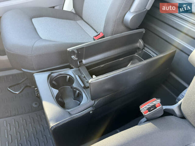 Белый Фольксваген Крафтер, объемом двигателя 0 л и пробегом 219 тыс. км за 24900 $, фото 39 на Automoto.ua