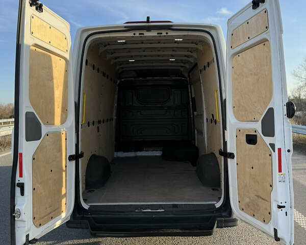 Білий Фольксваген Крафтєр, об'ємом двигуна 1.97 л та пробігом 278 тис. км за 19700 $, фото 19 на Automoto.ua