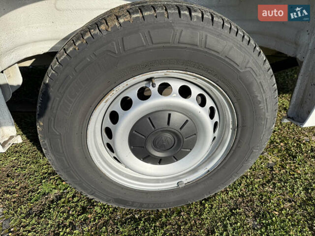 Белый Фольксваген Крафтер, объемом двигателя 0 л и пробегом 219 тыс. км за 24900 $, фото 12 на Automoto.ua