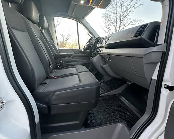 Білий Фольксваген Крафтєр, об'ємом двигуна 1.97 л та пробігом 268 тис. км за 21500 $, фото 19 на Automoto.ua