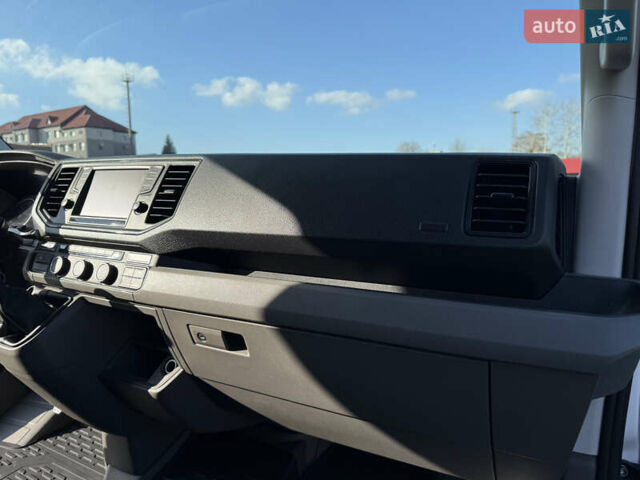 Белый Фольксваген Крафтер, объемом двигателя 0 л и пробегом 219 тыс. км за 24900 $, фото 55 на Automoto.ua