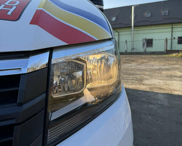 Білий Фольксваген Крафтєр, об'ємом двигуна 0 л та пробігом 350 тис. км за 23500 $, фото 14 на Automoto.ua