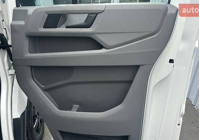 Белый Фольксваген Крафтер, объемом двигателя 2 л и пробегом 369 тыс. км за 21800 $, фото 13 на Automoto.ua