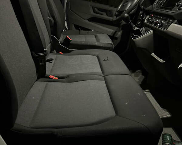 Белый Фольксваген Крафтер, объемом двигателя 2 л и пробегом 247 тыс. км за 20349 $, фото 18 на Automoto.ua