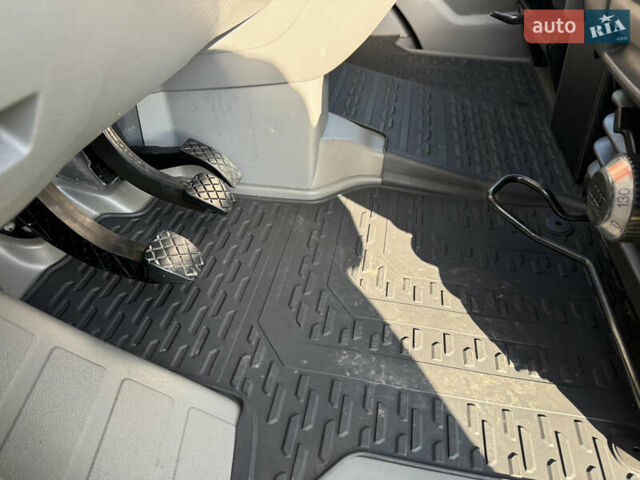 Белый Фольксваген Крафтер, объемом двигателя 0 л и пробегом 219 тыс. км за 24900 $, фото 27 на Automoto.ua