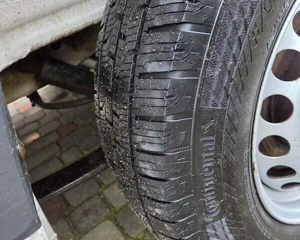 Білий Фольксваген Крафтєр, об'ємом двигуна 1.97 л та пробігом 257 тис. км за 17300 $, фото 25 на Automoto.ua