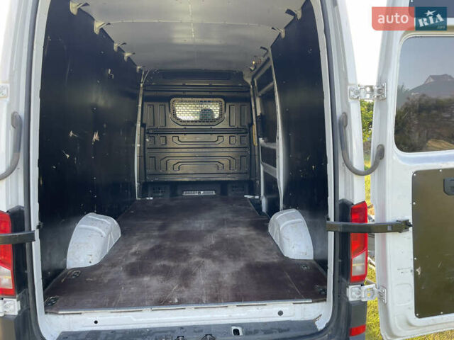 Белый Фольксваген Крафтер, объемом двигателя 1.97 л и пробегом 139 тыс. км за 26500 $, фото 34 на Automoto.ua