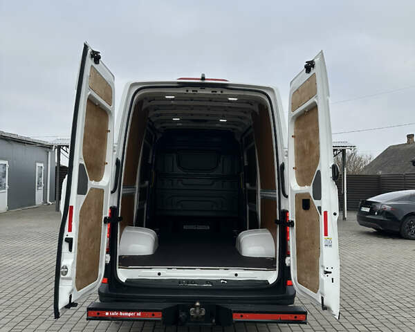 Белый Фольксваген Крафтер, объемом двигателя 2 л и пробегом 240 тыс. км за 26300 $, фото 22 на Automoto.ua