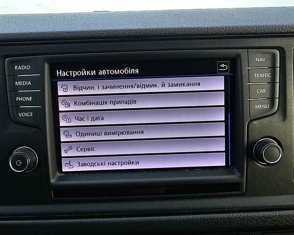 Білий Фольксваген Крафтєр, об'ємом двигуна 1.97 л та пробігом 138 тис. км за 28724 $, фото 32 на Automoto.ua