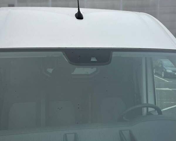 Белый Фольксваген Крафтер, объемом двигателя 1.97 л и пробегом 179 тыс. км за 28300 $, фото 14 на Automoto.ua