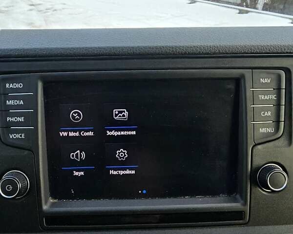 Білий Фольксваген Крафтєр, об'ємом двигуна 1.97 л та пробігом 138 тис. км за 28724 $, фото 35 на Automoto.ua