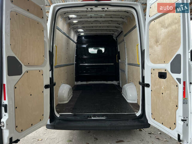 Белый Фольксваген Крафтер, объемом двигателя 2 л и пробегом 227 тыс. км за 22900 $, фото 25 на Automoto.ua