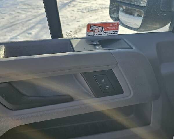 Білий Фольксваген Крафтєр, об'ємом двигуна 1.97 л та пробігом 138 тис. км за 28724 $, фото 44 на Automoto.ua