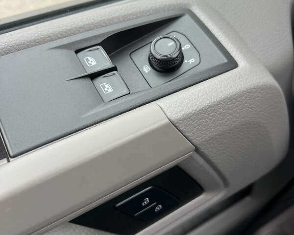 Белый Фольксваген Крафтер, объемом двигателя 2 л и пробегом 227 тыс. км за 22900 $, фото 14 на Automoto.ua