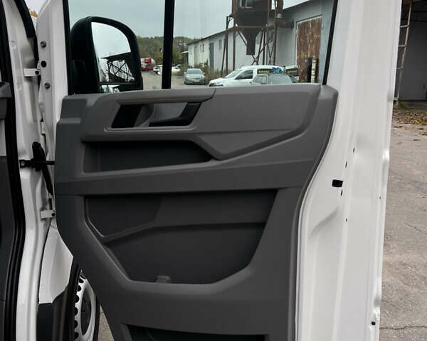 Белый Фольксваген Крафтер, объемом двигателя 2 л и пробегом 227 тыс. км за 22400 $, фото 7 на Automoto.ua