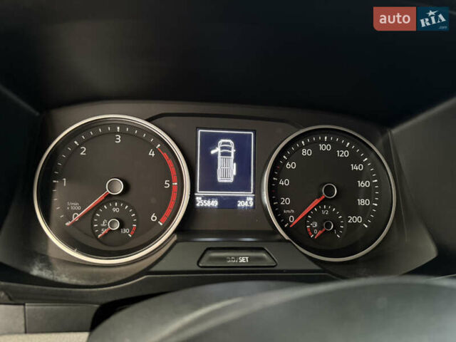 Фольксваген Крафтєр 2021 у Києві на Automoto.ua Білий Фольксваген Крафтєр, об'ємом двигуна 2 л та пробігом 255 тис. км за 24999 $, фото 55 на Automoto.ua