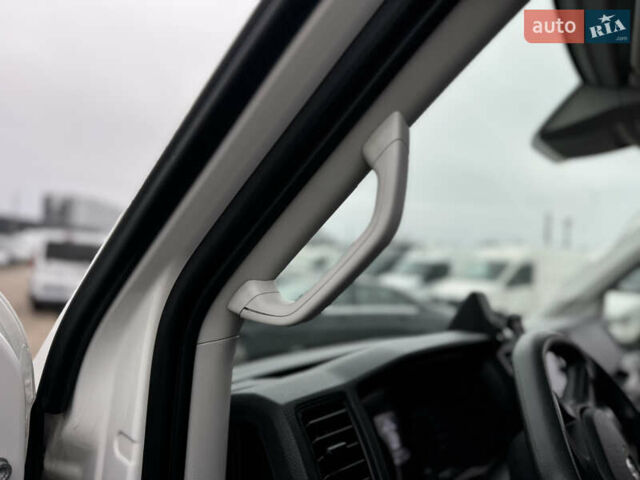 Белый Фольксваген Крафтер, объемом двигателя 1.97 л и пробегом 180 тыс. км за 26500 $, фото 69 на Automoto.ua