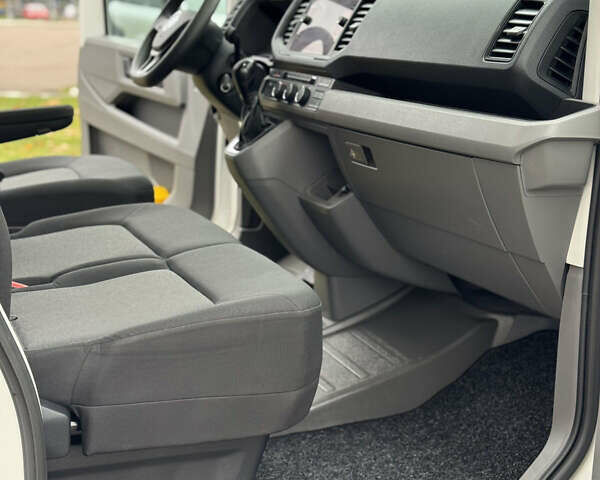 Белый Фольксваген Крафтер, объемом двигателя 2 л и пробегом 198 тыс. км за 24777 $, фото 23 на Automoto.ua