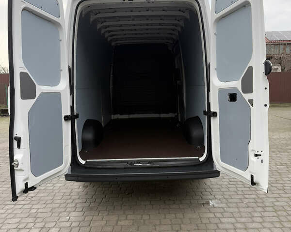 Белый Фольксваген Крафтер, объемом двигателя 2 л и пробегом 239 тыс. км за 27999 $, фото 46 на Automoto.ua