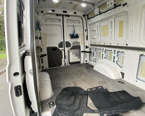 Фольксваген Крафтєр 2021 у Києві на Automoto.ua Білий Фольксваген Крафтєр, об'ємом двигуна 2 л та пробігом 176 тис. км за 34499 $, фото 21 на Automoto.ua