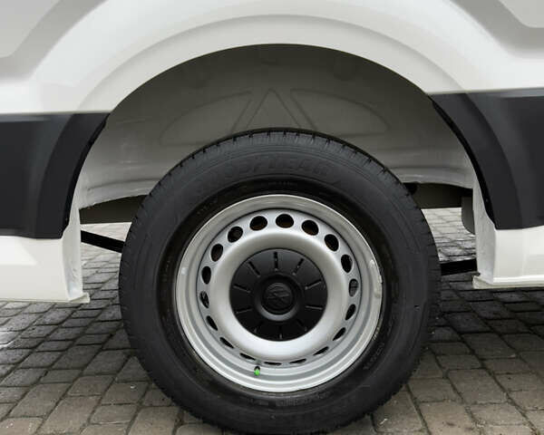 Белый Фольксваген Крафтер, объемом двигателя 2 л и пробегом 239 тыс. км за 27999 $, фото 141 на Automoto.ua