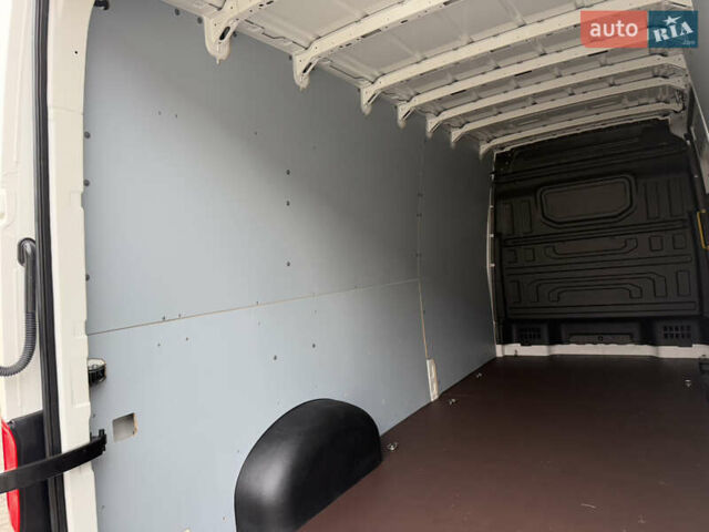 Белый Фольксваген Крафтер, объемом двигателя 2 л и пробегом 239 тыс. км за 27999 $, фото 50 на Automoto.ua