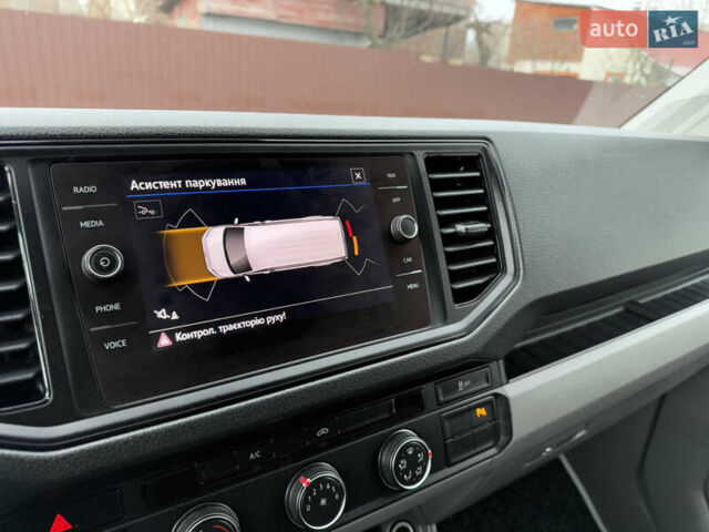 Белый Фольксваген Крафтер, объемом двигателя 2 л и пробегом 239 тыс. км за 27999 $, фото 118 на Automoto.ua