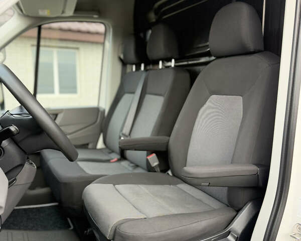 Белый Фольксваген Крафтер, объемом двигателя 2 л и пробегом 239 тыс. км за 27999 $, фото 75 на Automoto.ua