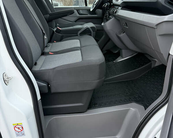 Белый Фольксваген Крафтер, объемом двигателя 2 л и пробегом 282 тыс. км за 26799 $, фото 93 на Automoto.ua