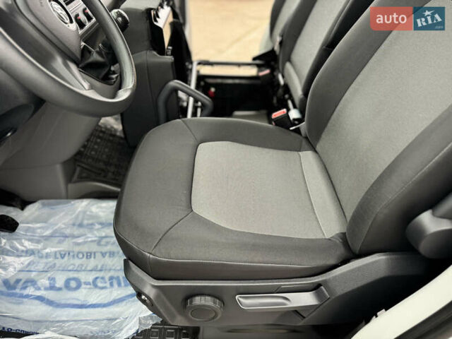 Белый Фольксваген Крафтер, объемом двигателя 1.97 л и пробегом 180 тыс. км за 26500 $, фото 62 на Automoto.ua