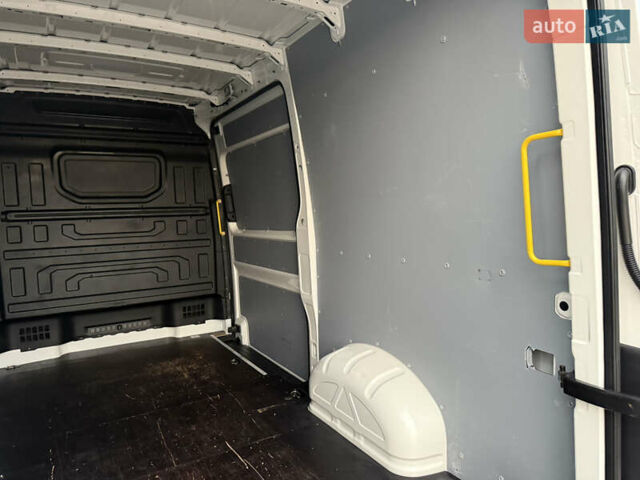 Фольксваген Крафтєр 2021 у Києві на Automoto.ua Білий Фольксваген Крафтєр, об'ємом двигуна 2 л та пробігом 255 тис. км за 24999 $, фото 89 на Automoto.ua