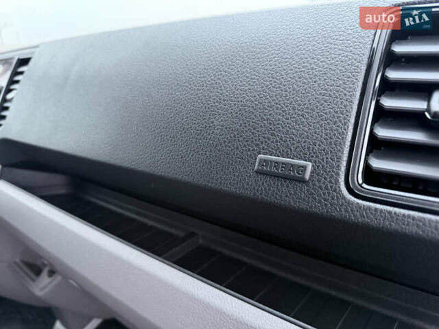 Белый Фольксваген Крафтер, объемом двигателя 2 л и пробегом 282 тыс. км за 26799 $, фото 92 на Automoto.ua