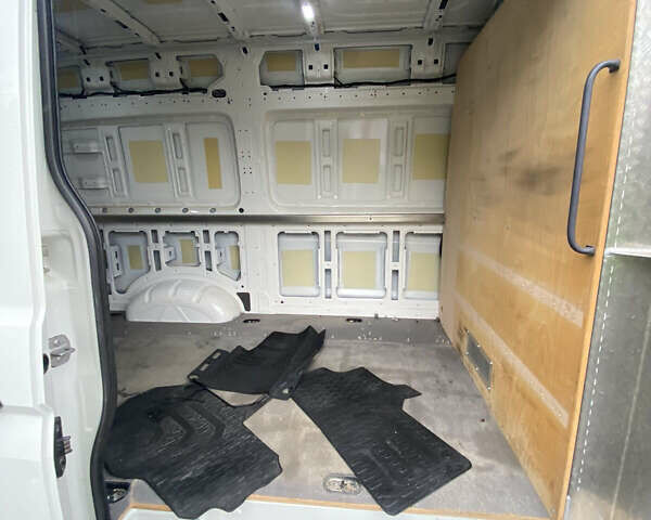 Фольксваген Крафтєр 2021 у Києві на Automoto.ua Білий Фольксваген Крафтєр, об'ємом двигуна 2 л та пробігом 176 тис. км за 34499 $, фото 20 на Automoto.ua