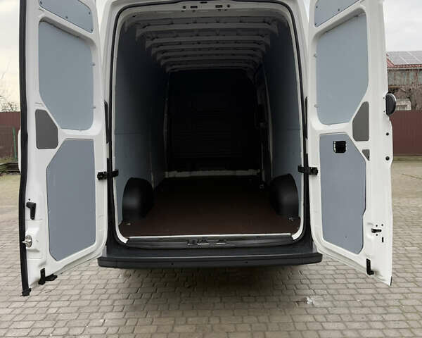 Белый Фольксваген Крафтер, объемом двигателя 2 л и пробегом 239 тыс. км за 27999 $, фото 45 на Automoto.ua