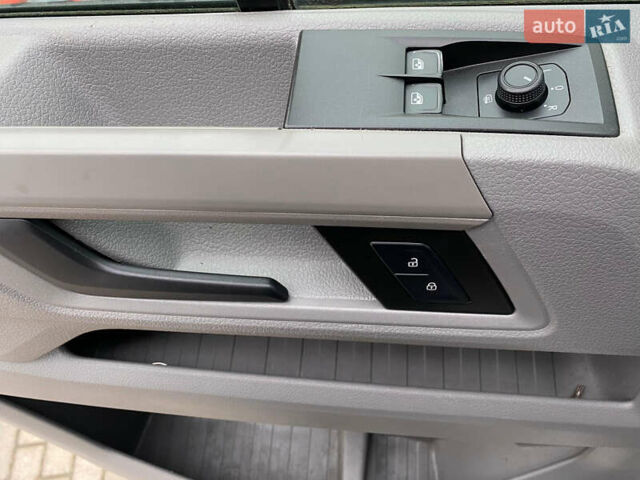 Белый Фольксваген Крафтер, объемом двигателя 2 л и пробегом 238 тыс. км за 20500 $, фото 16 на Automoto.ua