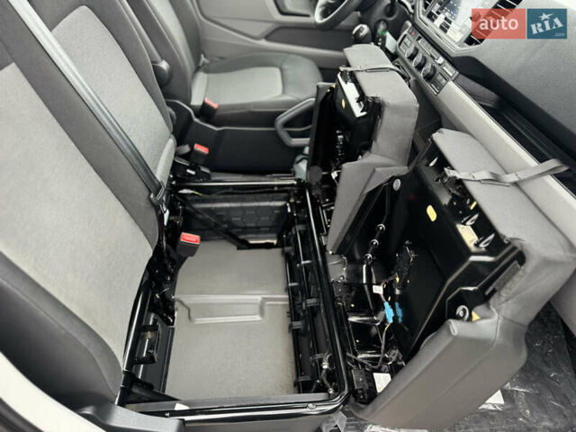 Белый Фольксваген Крафтер, объемом двигателя 1.97 л и пробегом 180 тыс. км за 26500 $, фото 59 на Automoto.ua