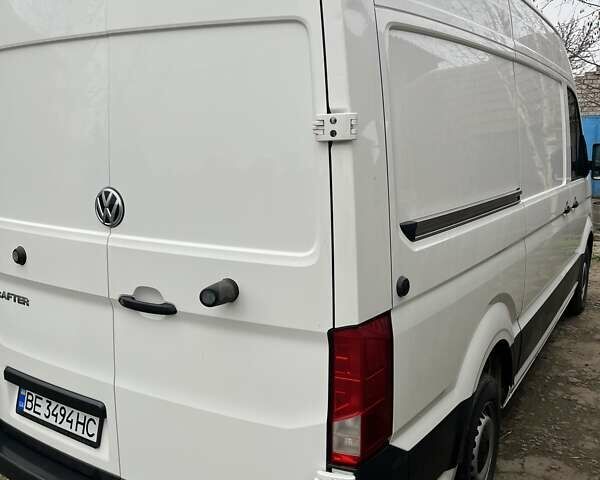 Білий Фольксваген Крафтєр, об'ємом двигуна 1.97 л та пробігом 175 тис. км за 22500 $, фото 2 на Automoto.ua