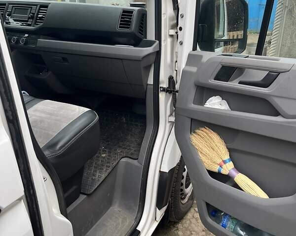 Білий Фольксваген Крафтєр, об'ємом двигуна 1.97 л та пробігом 175 тис. км за 22500 $, фото 9 на Automoto.ua