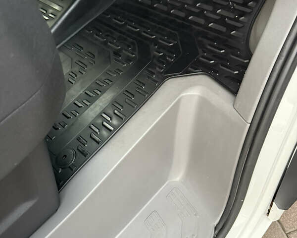 Фольксваген Крафтєр 2021 у Києві на Automoto.ua Білий Фольксваген Крафтєр, об'ємом двигуна 2 л та пробігом 255 тис. км за 24999 $, фото 72 на Automoto.ua