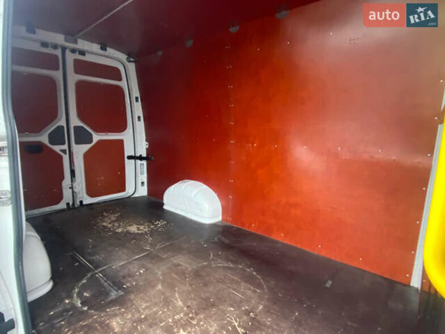 Белый Фольксваген Крафтер, объемом двигателя 2 л и пробегом 238 тыс. км за 20500 $, фото 21 на Automoto.ua