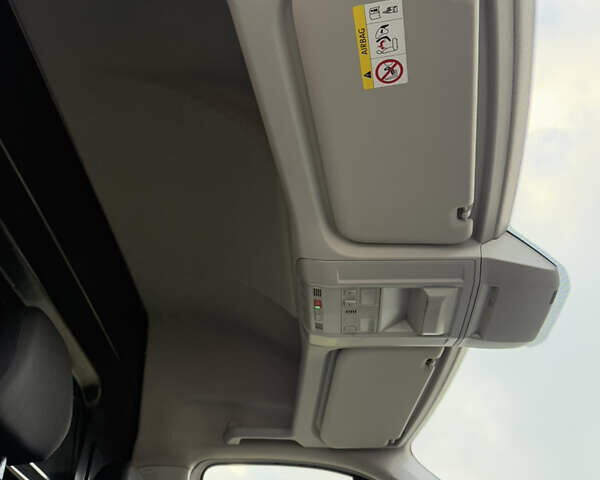 Белый Фольксваген Крафтер, объемом двигателя 2 л и пробегом 239 тыс. км за 27999 $, фото 66 на Automoto.ua