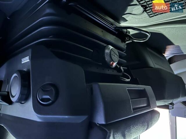 Белый Фольксваген Крафтер, объемом двигателя 1.97 л и пробегом 160 тыс. км за 20999 $, фото 16 на Automoto.ua