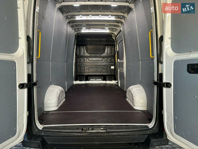 Белый Фольксваген Крафтер, объемом двигателя 1.97 л и пробегом 258 тыс. км за 24950 $, фото 31 на Automoto.ua