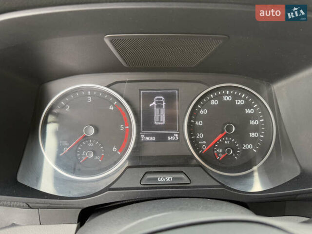 Фольксваген Крафтер 2021 в Луцке на Automoto.ua Белый Фольксваген Крафтер, объемом двигателя 2 л и пробегом 219 тыс. км за 21300 $, фото 27 на Automoto.ua