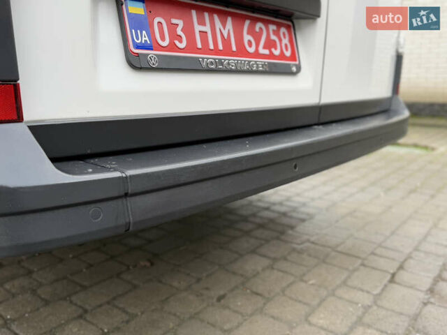 Белый Фольксваген Крафтер, объемом двигателя 2 л и пробегом 239 тыс. км за 27999 $, фото 123 на Automoto.ua