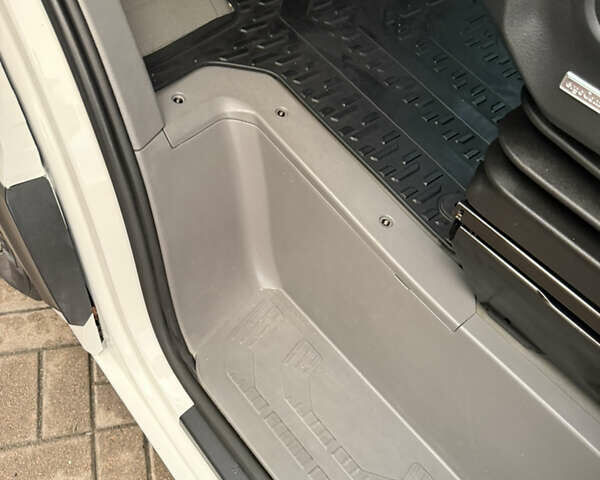 Фольксваген Крафтєр 2021 у Києві на Automoto.ua Білий Фольксваген Крафтєр, об'ємом двигуна 2 л та пробігом 255 тис. км за 24999 $, фото 52 на Automoto.ua