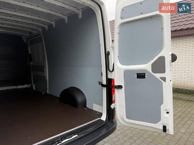 Белый Фольксваген Крафтер, объемом двигателя 2 л и пробегом 239 тыс. км за 27999 $, фото 48 на Automoto.ua