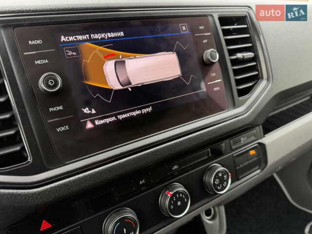 Белый Фольксваген Крафтер, объемом двигателя 2 л и пробегом 239 тыс. км за 27999 $, фото 114 на Automoto.ua